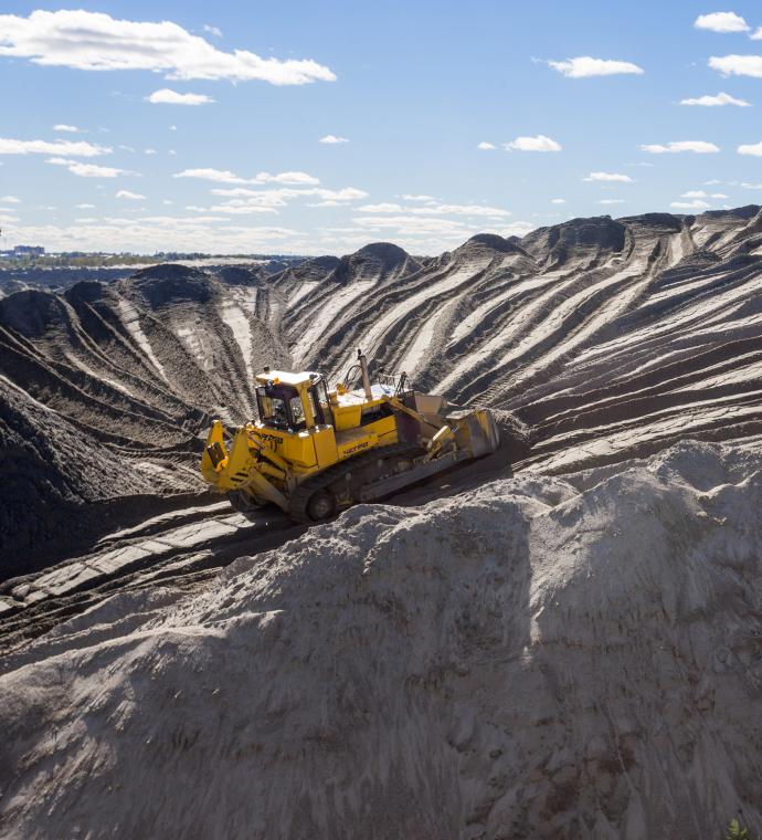 Поздравляем Левобережный песчаный карьер с 23-летием!